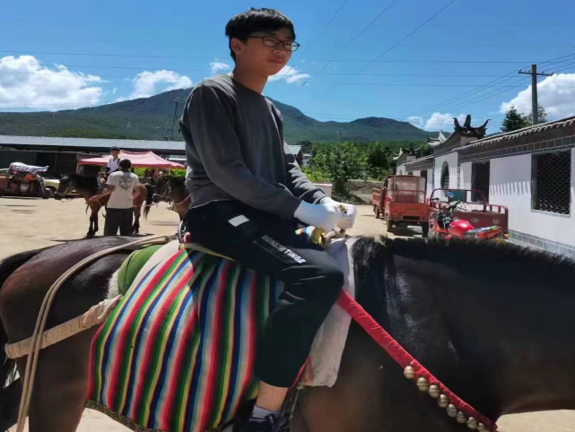 华青高考复读班学生风采