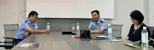 感谢民警登门服务 组织反诈宣传讲座